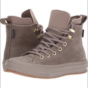Chuck Taylor All Star Waterproof boot Nubuck Hi